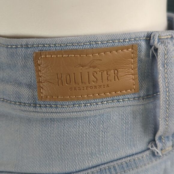 For Kitty Rescue! Hollister Curvy High-Rise Short 3" Distressed & Ripped - Picture 5 of 11